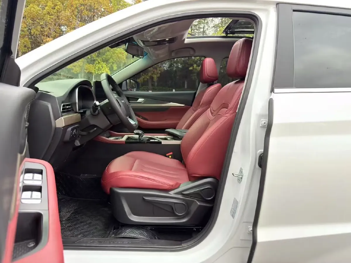 2025 Fulwin FulwinT8 1.5T 156HP L4 1DHT PHEV 18.67KWH,autocango,china used car exporter,china ev exporter,chinese used car exporter,chinese used ev exporter