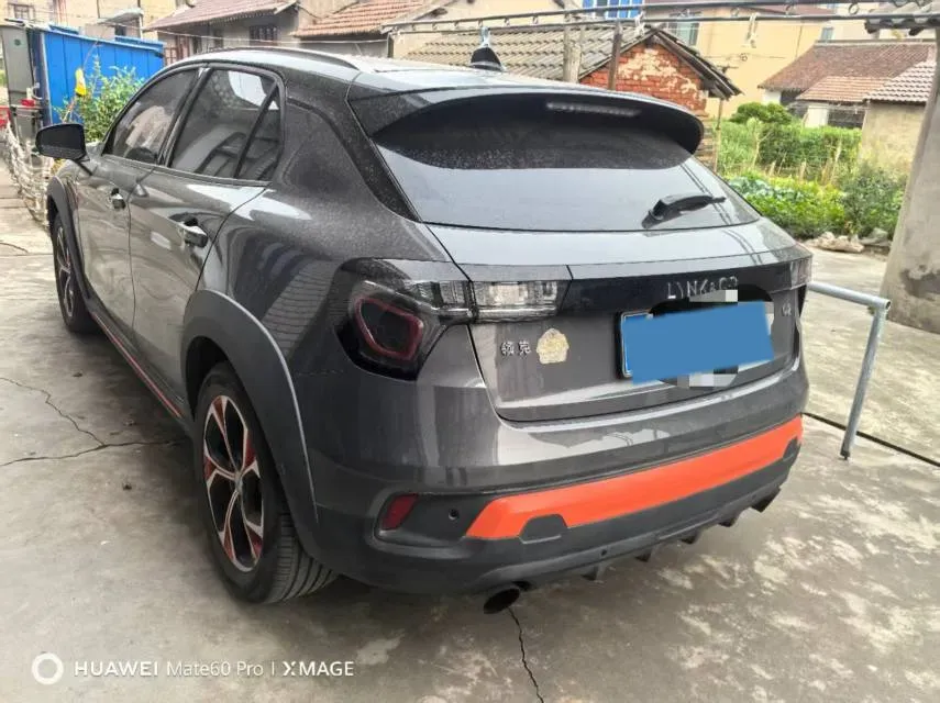 2018 Toyota C-HR 2.0L 171HP L4 CVT,autocango,china used car exporter,china ev exporter,chinese used car exporter,chinese used ev exporter