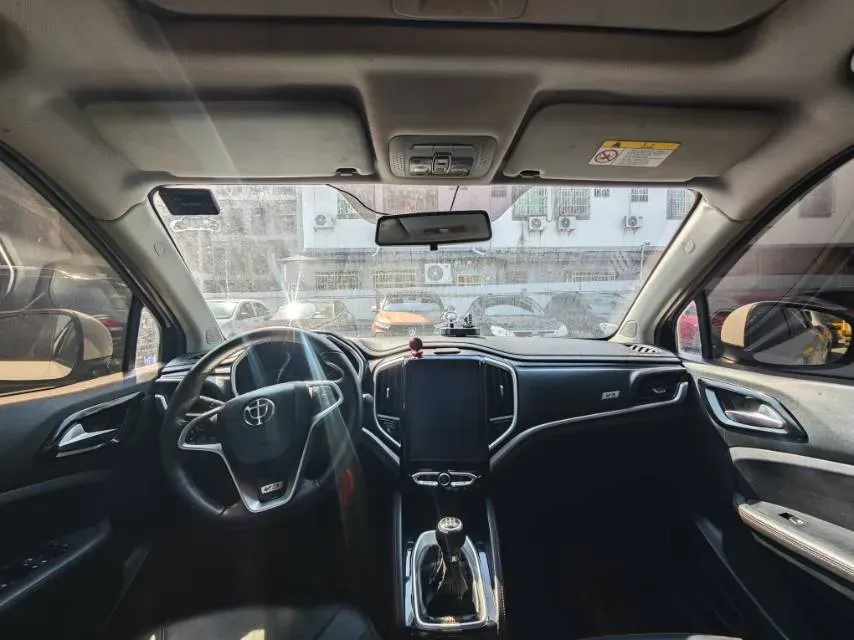 2017 Brilliance Auto V3 1.5L 112HP L4 5AT,autocango,china used car exporter,china ev exporter,chinese used car exporter,chinese used ev exporter