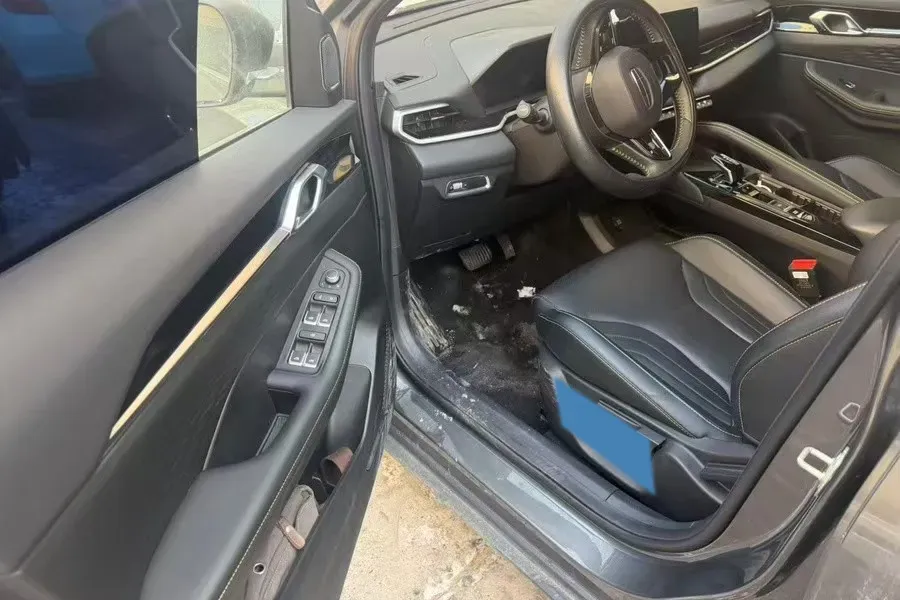 2025 Geely Coolray 1.5T 181HP L4 7DCT,autocango,china used car exporter,china ev exporter,chinese used car exporter,chinese used ev exporter