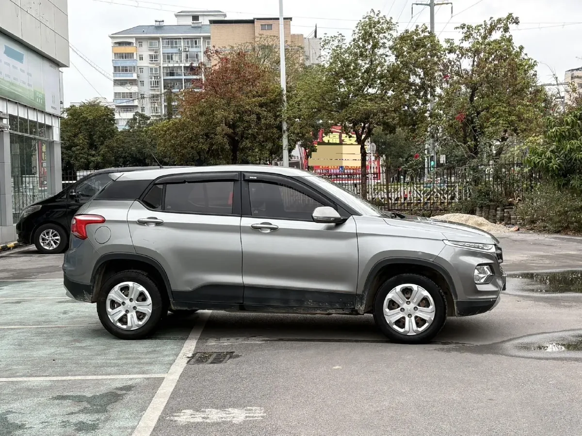 2017 BaoJun 510 1.5L 112HP L4 6MT,autocango,china used car exporter,china ev exporter,chinese used car exporter,chinese used ev exporter