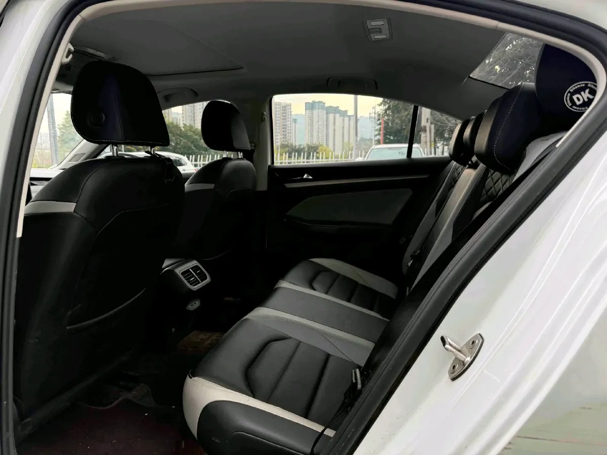 2023 Volkswagen Bora 1.5T 160HP L4 7DCT,autocango,china used car exporter,china ev exporter,chinese used car exporter,chinese used ev exporter