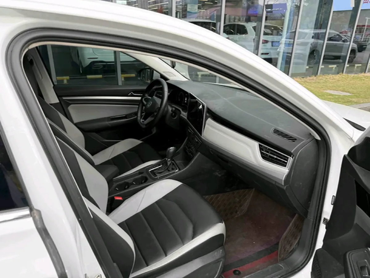 2023 Volkswagen Bora 1.5T 160HP L4 7DCT,autocango,china used car exporter,china ev exporter,chinese used car exporter,chinese used ev exporter