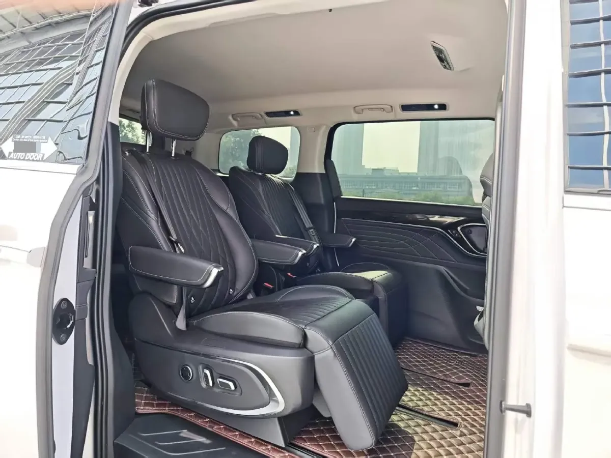 2022 MAXUS G90 2.0T 234HP L4 8AT,autocango,china used car exporter,china ev exporter,chinese used car exporter,chinese used ev exporter