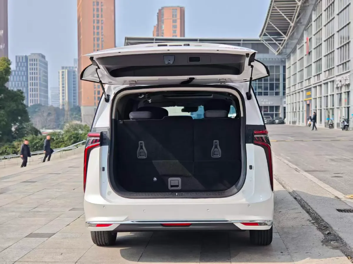 2022 MAXUS G90 2.0T 234HP L4 8AT,autocango,china used car exporter,china ev exporter,chinese used car exporter,chinese used ev exporter