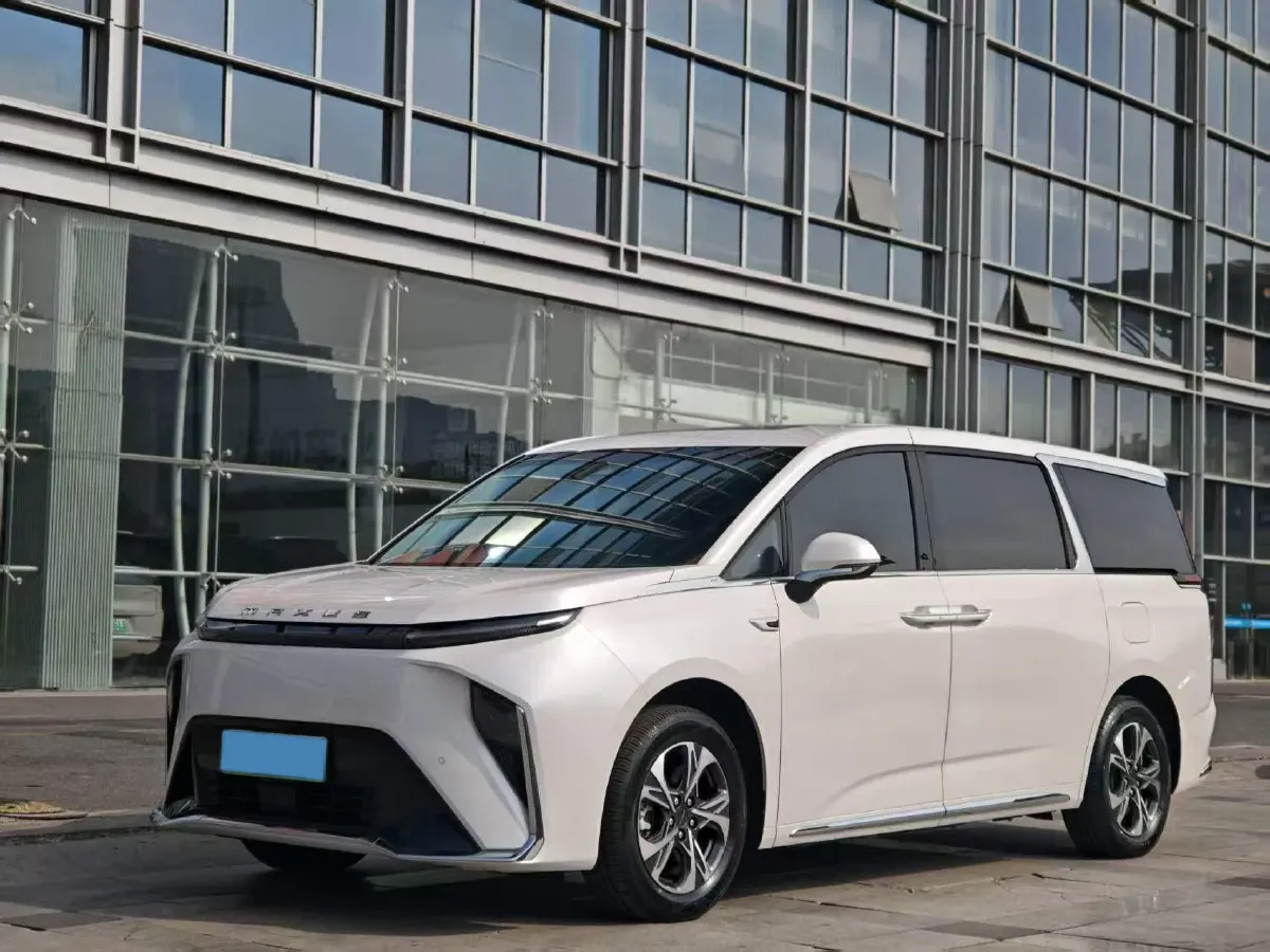 2022 MAXUS G90 2.0T 234HP L4 8AT,autocango,china used car exporter,china ev exporter,chinese used car exporter,chinese used ev exporter