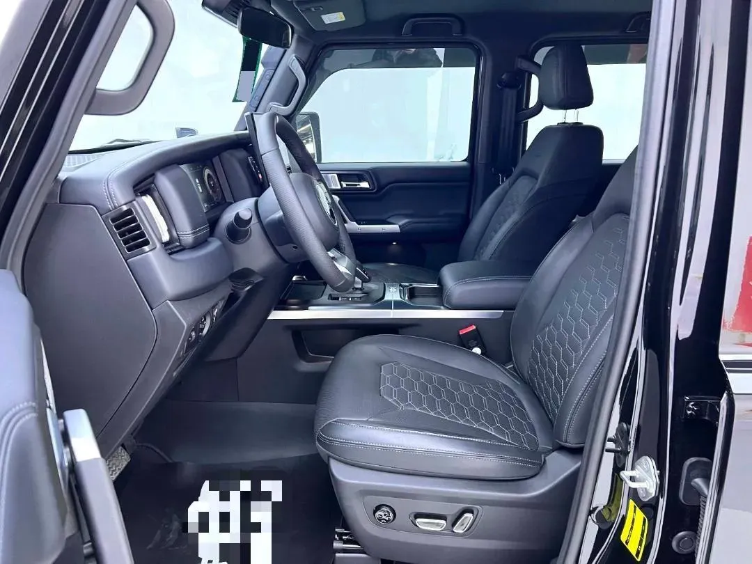 2025 212 212 T01 2.0T 252HP L4 8AT,autocango,china used car exporter,china ev exporter,chinese used car exporter,chinese used ev exporter