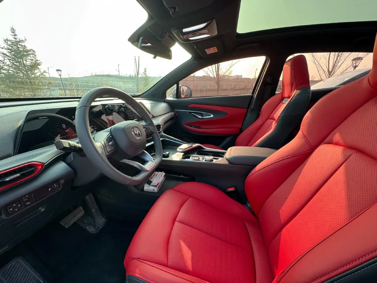 2020 ChangAn UNI-T 1.5T 180HP L4 7DCT,autocango,china used car exporter,china ev exporter,chinese used car exporter,chinese used ev exporter