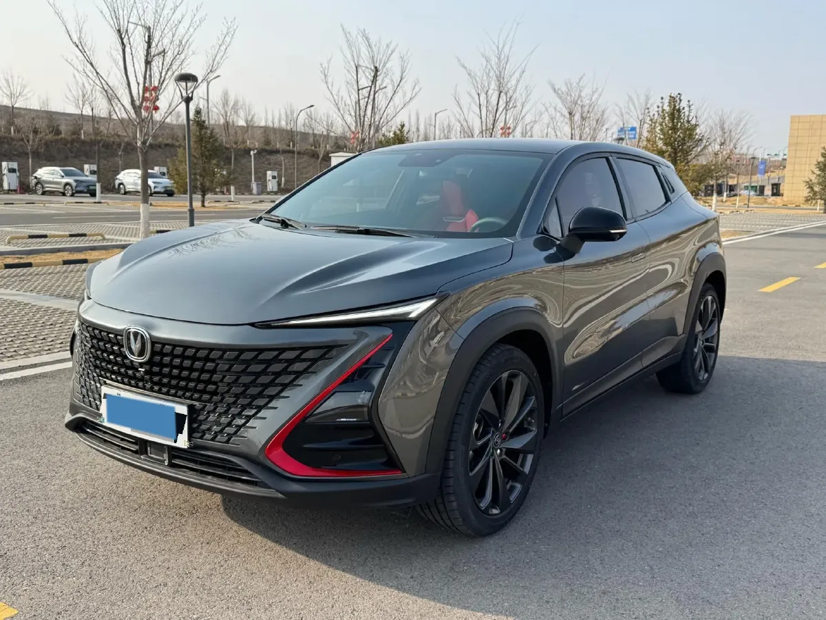 2020 ChangAn UNI-T 1.5T 180HP L4 7DCT,autocango,china used car exporter,china ev exporter,chinese used car exporter,chinese used ev exporter