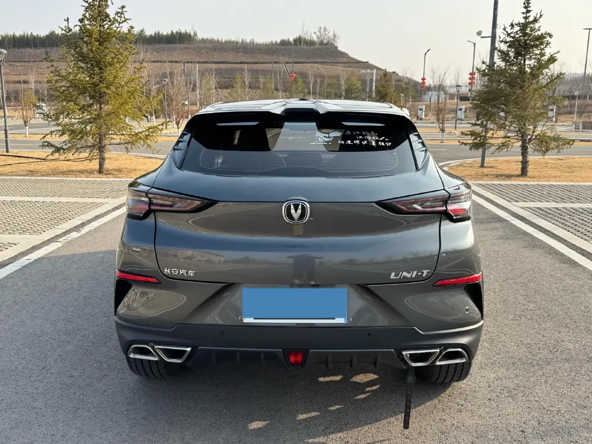 2020 ChangAn UNI-T 1.5T 180HP L4 7DCT,autocango,china used car exporter,china ev exporter,chinese used car exporter,chinese used ev exporter
