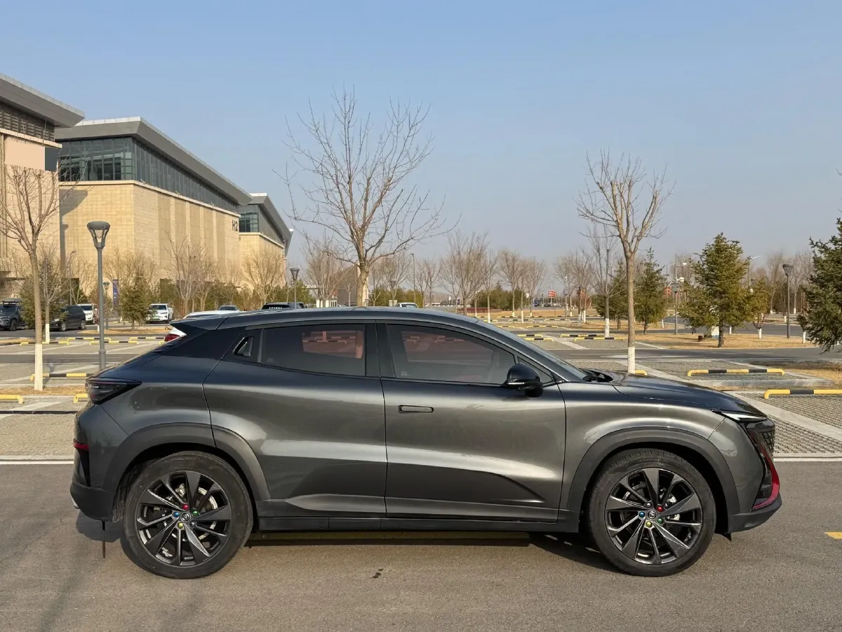 2020 ChangAn UNI-T 1.5T 180HP L4 7DCT,autocango,china used car exporter,china ev exporter,chinese used car exporter,chinese used ev exporter