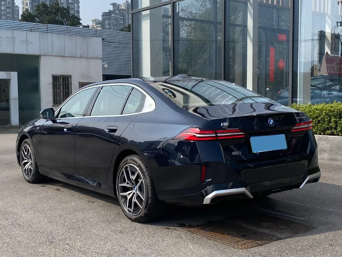 2025 BMW i5 BEV 96.96KWH,autocango,china used car exporter,china ev exporter,chinese used car exporter,chinese used ev exporter