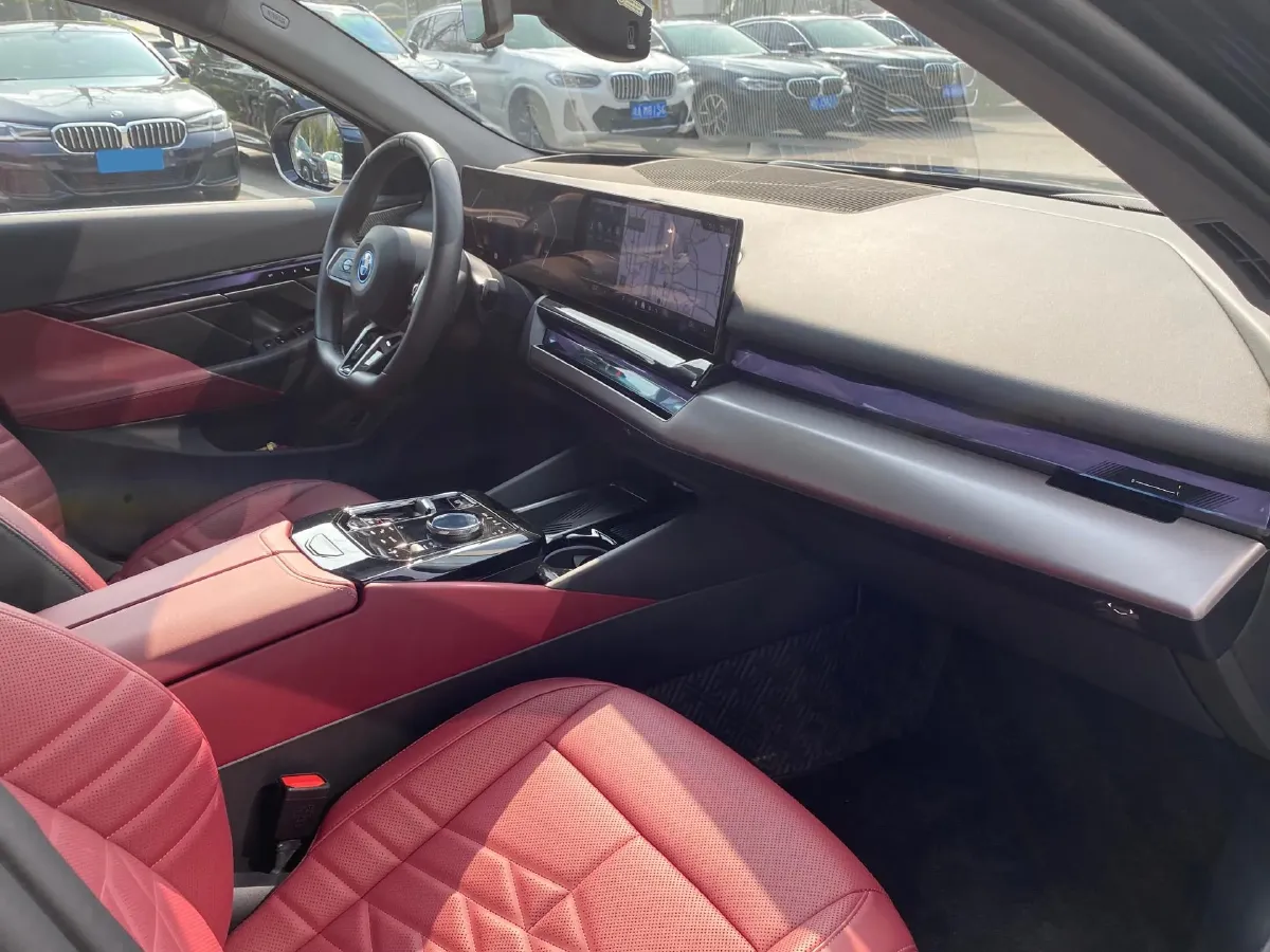 2025 BMW i5 BEV 96.96KWH,autocango,china used car exporter,china ev exporter,chinese used car exporter,chinese used ev exporter