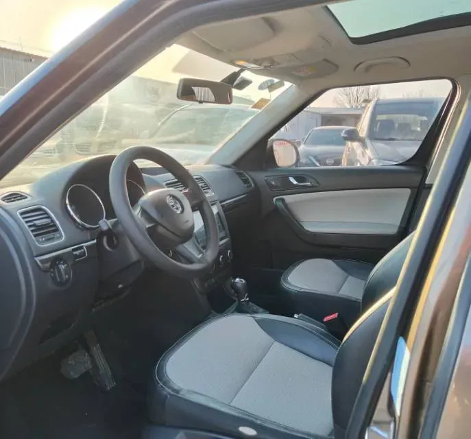 2016 Skoda Yeti 1.4T 150HP L4 7DCT,autocango,china used car exporter,china ev exporter,chinese used car exporter,chinese used ev exporter