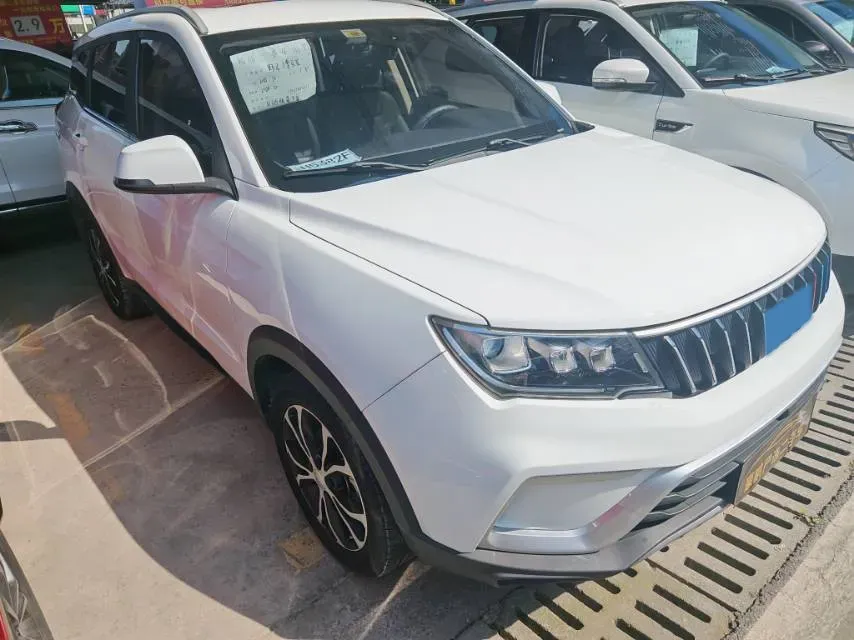 2021 Yema SiPaiKa 1.5L 109HP L4 CVT,autocango,china used car exporter,china ev exporter,chinese used car exporter,chinese used ev exporter