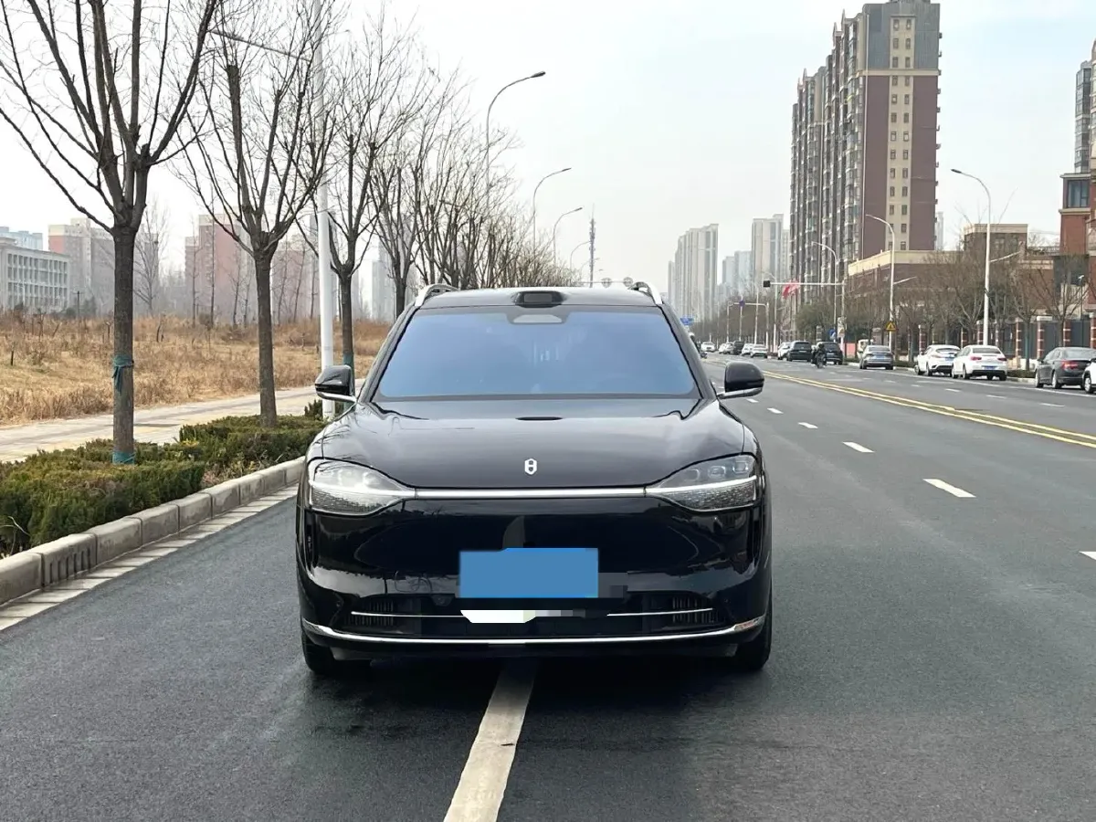 2025 AITO AITO M9 REEV 160HP REEV 52KWH,autocango,china used car exporter,china ev exporter,chinese used car exporter,chinese used ev exporter
