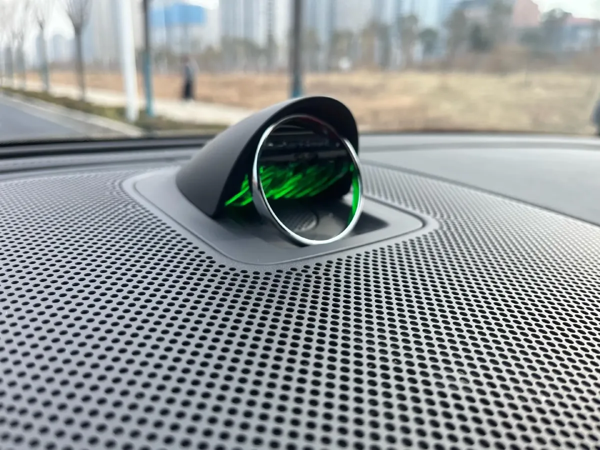 2025 AITO AITO M9 REEV 160HP REEV 52KWH,autocango,china used car exporter,china ev exporter,chinese used car exporter,chinese used ev exporter