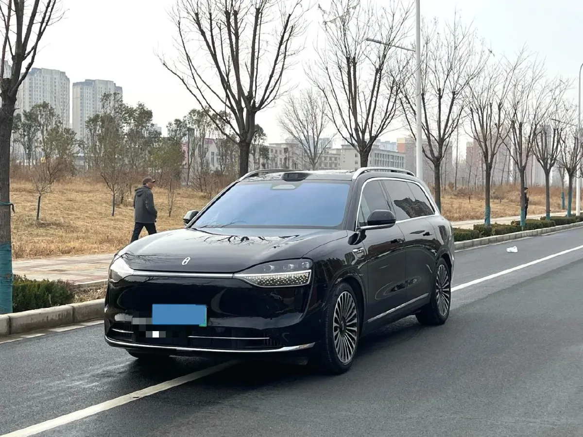 2025 AITO AITO M9 REEV 160HP REEV 52KWH,autocango,china used car exporter,china ev exporter,chinese used car exporter,chinese used ev exporter