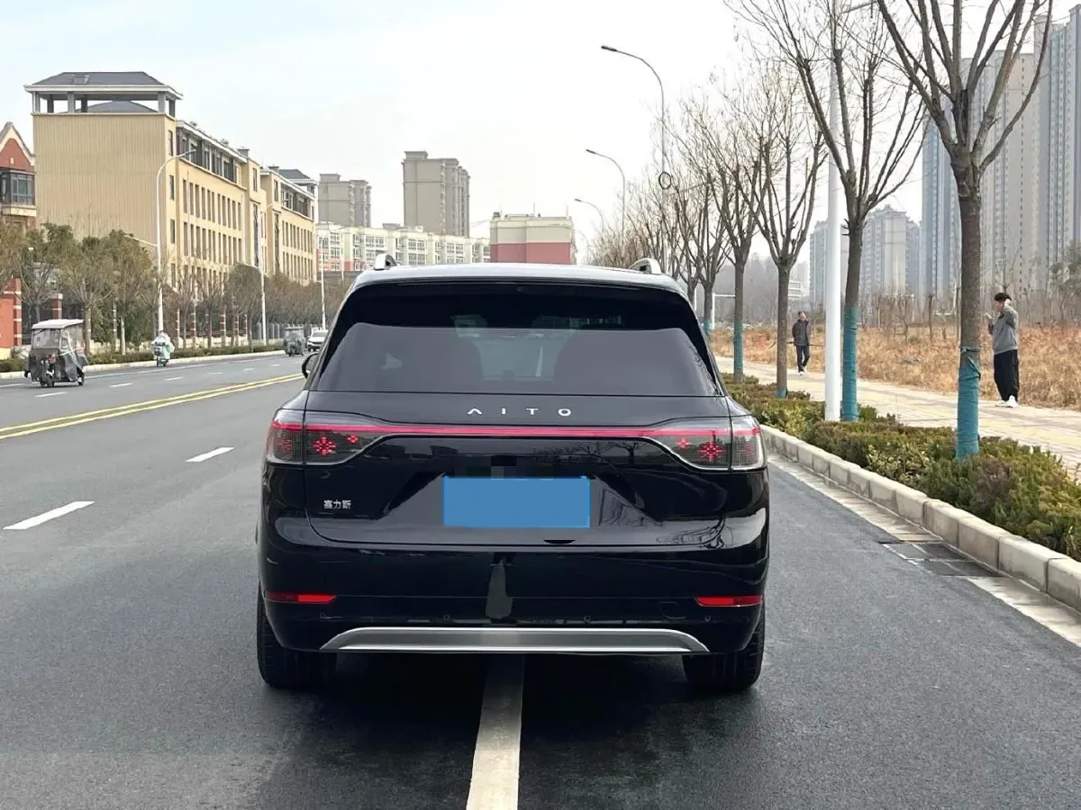 2025 AITO AITO M9 REEV 160HP REEV 52KWH,autocango,china used car exporter,china ev exporter,chinese used car exporter,chinese used ev exporter