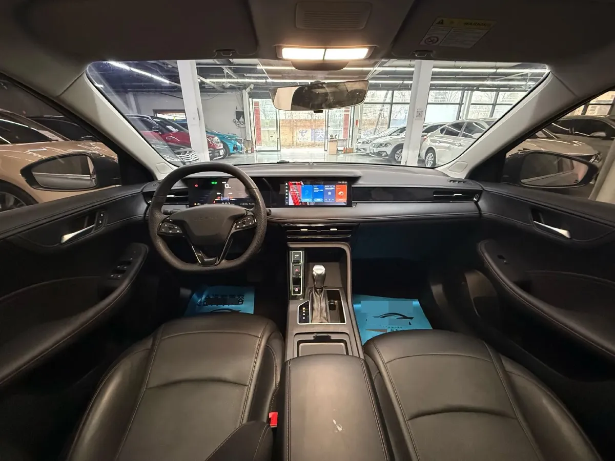 2023 Roewe i5 1.5L 129HP L4 CVT,autocango,china used car exporter,china ev exporter,chinese used car exporter,chinese used ev exporter