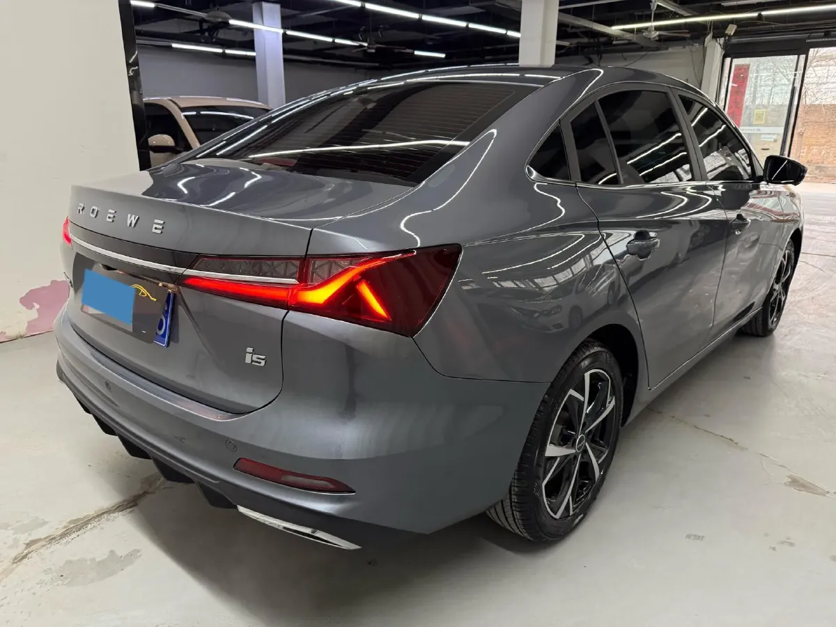 2023 Roewe i5 1.5L 129HP L4 CVT,autocango,china used car exporter,china ev exporter,chinese used car exporter,chinese used ev exporter