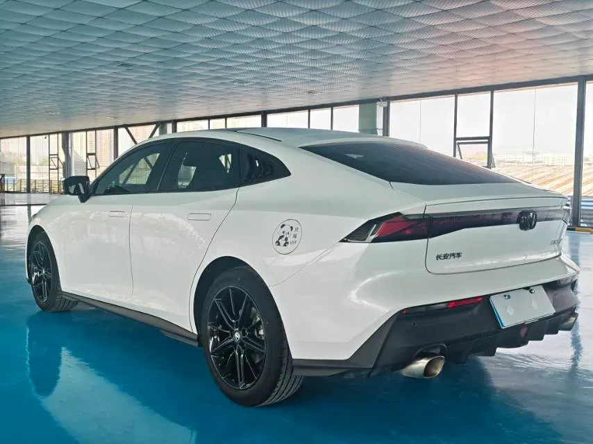 2023 ChangAn UNI-V 1.5T 188HP L4 7DCT,autocango,china used car exporter,china ev exporter,chinese used car exporter,chinese used ev exporter