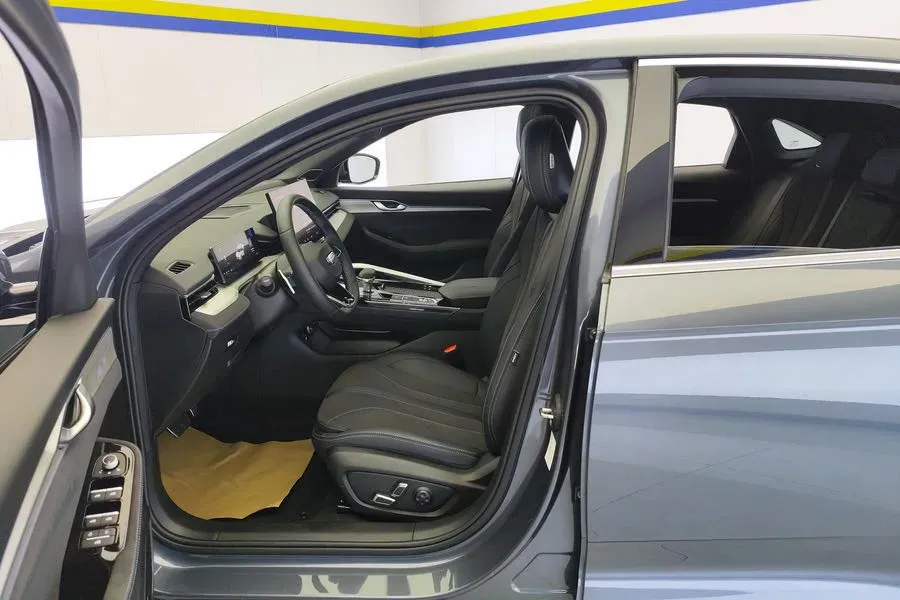 2025 Geely Preface 2.0T 238HP L4 8AT,autocango,china used car exporter,china ev exporter,chinese used car exporter,chinese used ev exporter