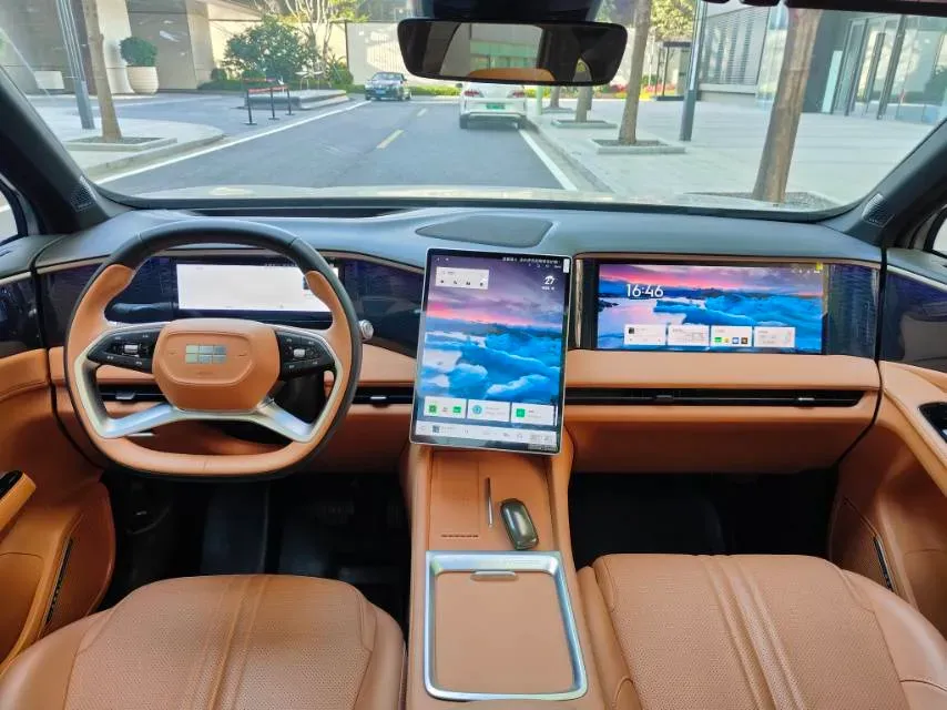 2025 Geely Galaxy L7 1.5L 112HP L4 1DHT PHEV 18.4KWH,autocango,china used car exporter,china ev exporter,chinese used car exporter,chinese used ev exporter