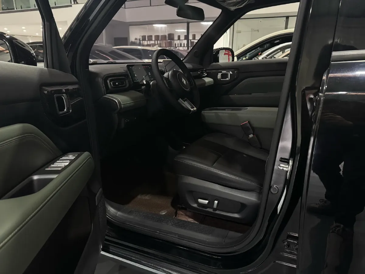 2025 BaoJun YepPlus BEV 41.9KWH,autocango,china used car exporter,china ev exporter,chinese used car exporter,chinese used ev exporter