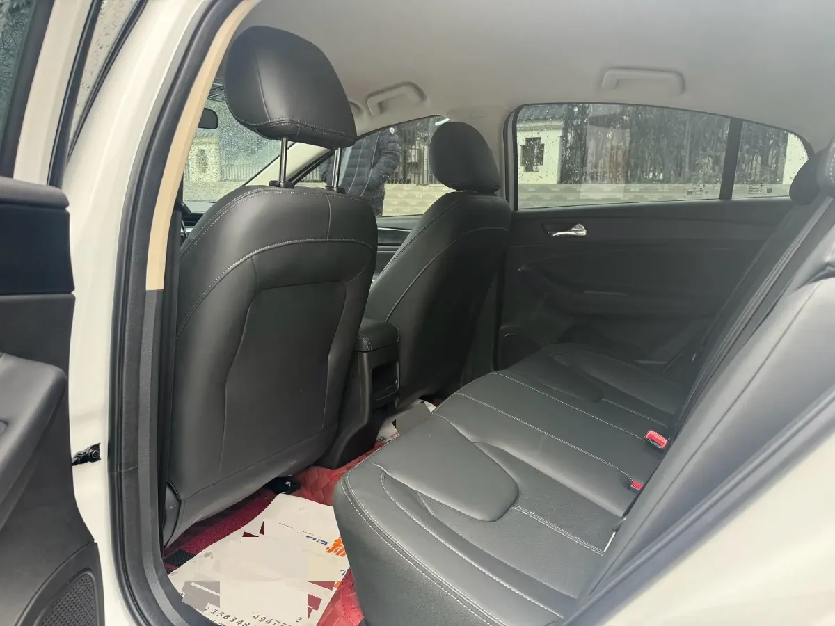 2025 Chery Arrizo 5 1.5L 120HP L4 5MT,autocango,china used car exporter,china ev exporter,chinese used car exporter,chinese used ev exporter