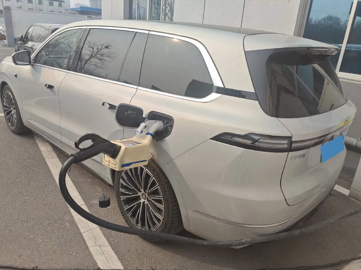 2025 Deepal S09 REEV 150HP REEV,autocango,china used car exporter,china ev exporter,chinese used car exporter,chinese used ev exporter