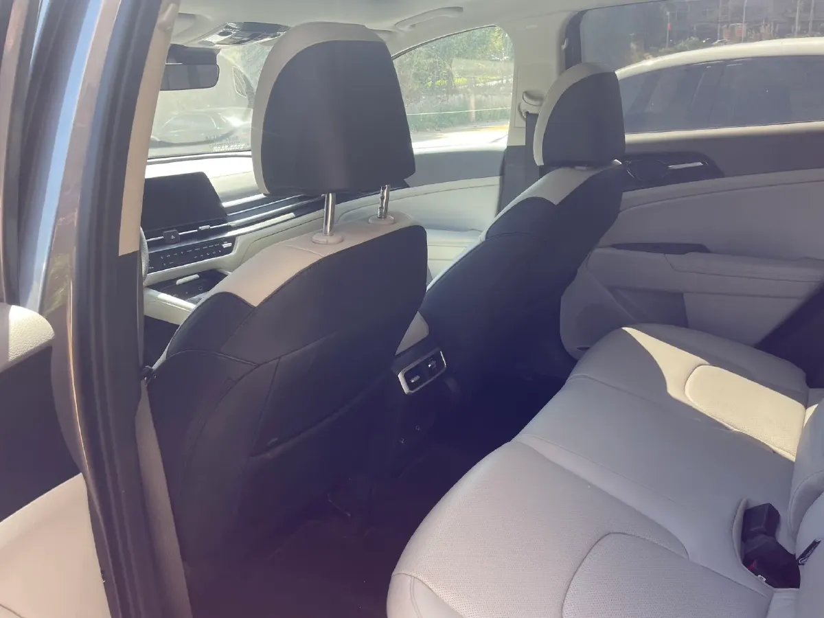 2023 Kia Sportage 1.5T 200HP L4 8AT,autocango,china used car exporter,china ev exporter,chinese used car exporter,chinese used ev exporter