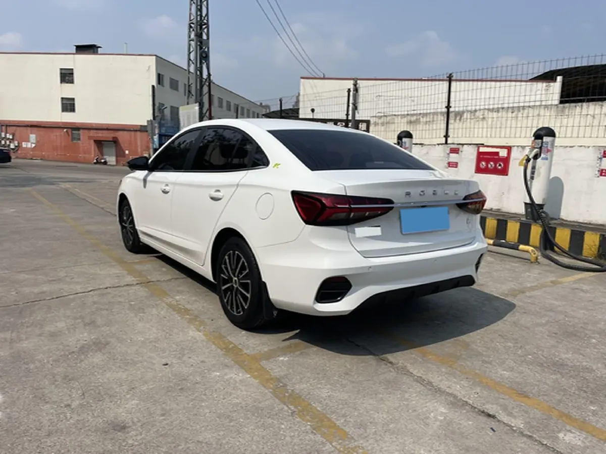 2021 Roewe i5 1.5L 120HP L4 CVT,autocango,china used car exporter,china ev exporter,chinese used car exporter,chinese used ev exporter