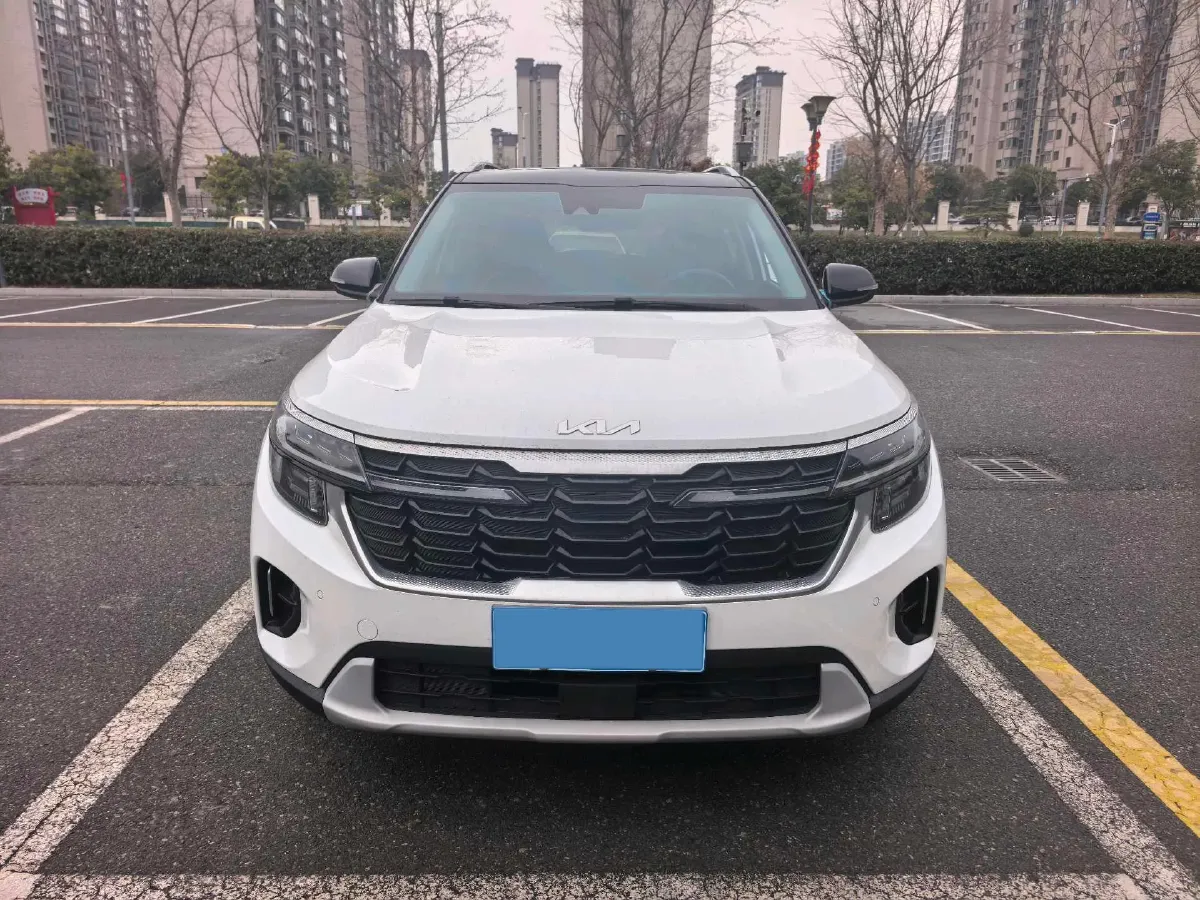 2023 Kia Seltos 1.5L 115HP L4 CVT,autocango,china used car exporter,china ev exporter,chinese used car exporter,chinese used ev exporter