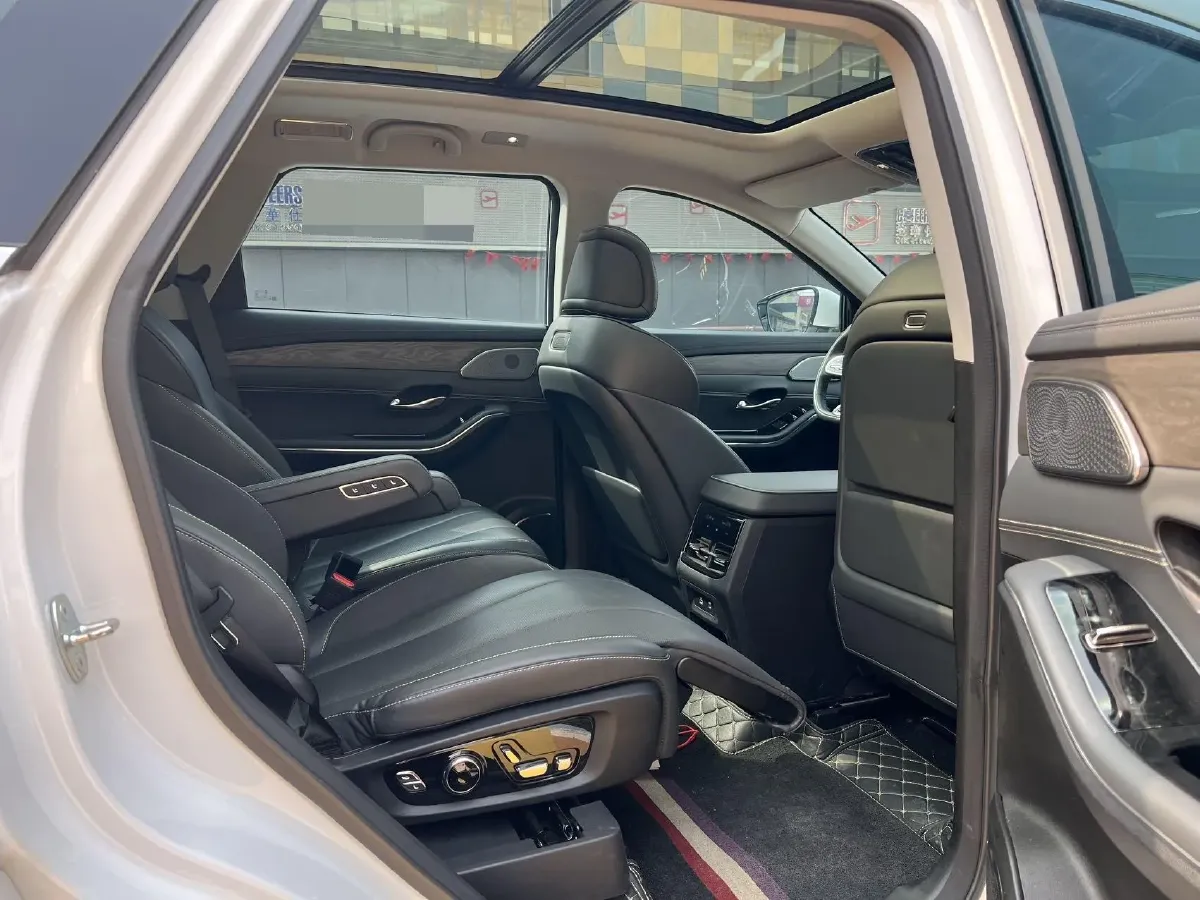 2025 Isuzu Taga EV BEV,autocango,china used car exporter,china ev exporter,chinese used car exporter,chinese used ev exporter