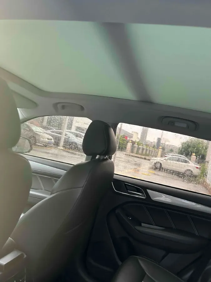 2018 Roewe RX5 1.5T 169HP L4 7DCT,autocango,china used car exporter,china ev exporter,chinese used car exporter,chinese used ev exporter