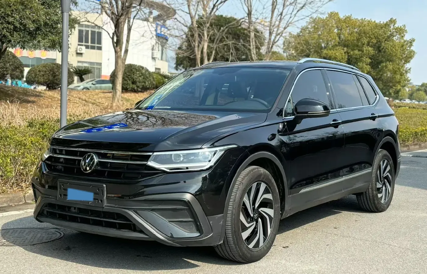 2023 Volkswagen Tiguan L 1.5T 160HP L4 7DCT,autocango,china used car exporter,china ev exporter,chinese used car exporter,chinese used ev exporter