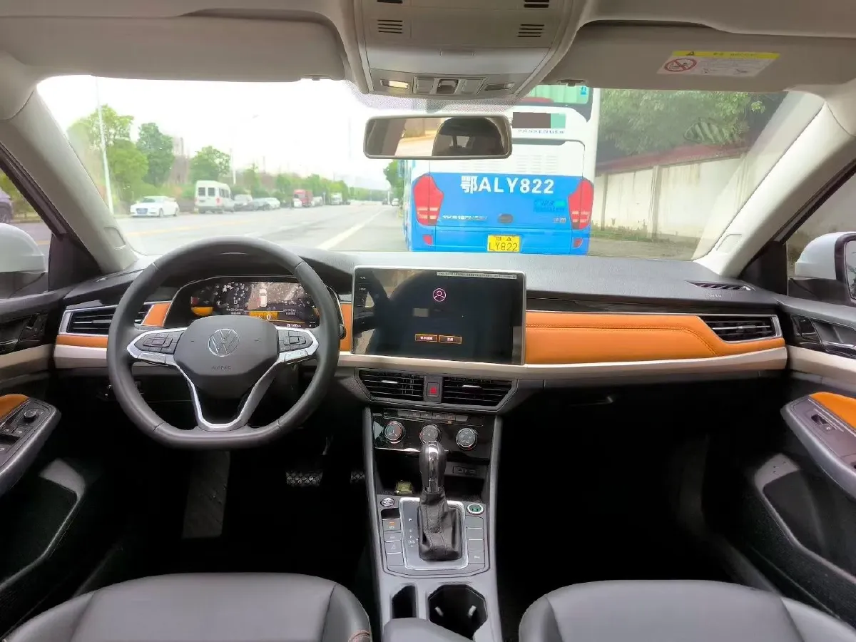 2023 Volkswagen Bora 1.2T 116HP L4 7DCT,autocango,china used car exporter,china ev exporter,chinese used car exporter,chinese used ev exporter