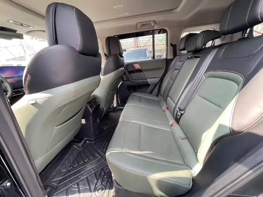 2024 Dongfeng RuiQi 7 2.0T 228HP L4 8AT,autocango,china used car exporter,china ev exporter,chinese used car exporter,chinese used ev exporter