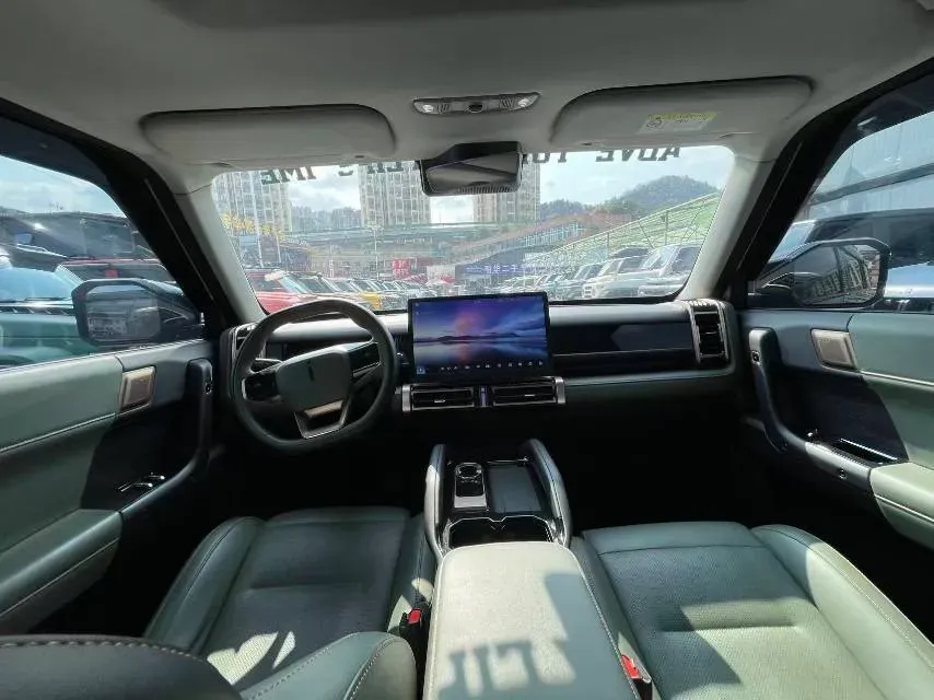 2024 Dongfeng RuiQi 7 2.0T 228HP L4 8AT,autocango,china used car exporter,china ev exporter,chinese used car exporter,chinese used ev exporter