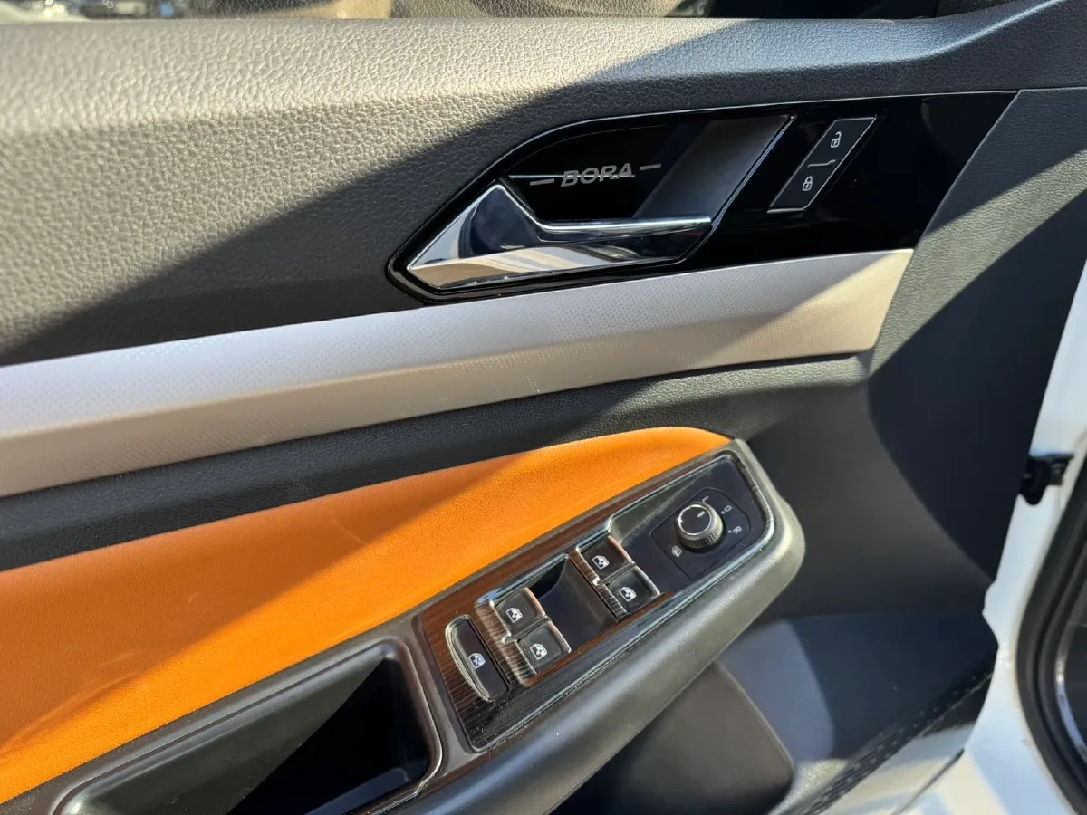 2023 Volkswagen Bora 1.2T 116HP L4 7DCT,autocango,china used car exporter,china ev exporter,chinese used car exporter,chinese used ev exporter