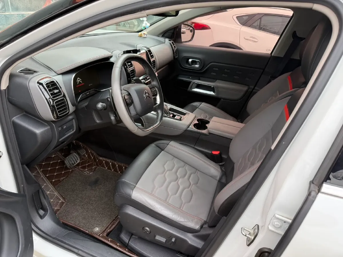 2017 Citroen C5 1.8T 204HP L4 6AT,autocango,china used car exporter,china ev exporter,chinese used car exporter,chinese used ev exporter