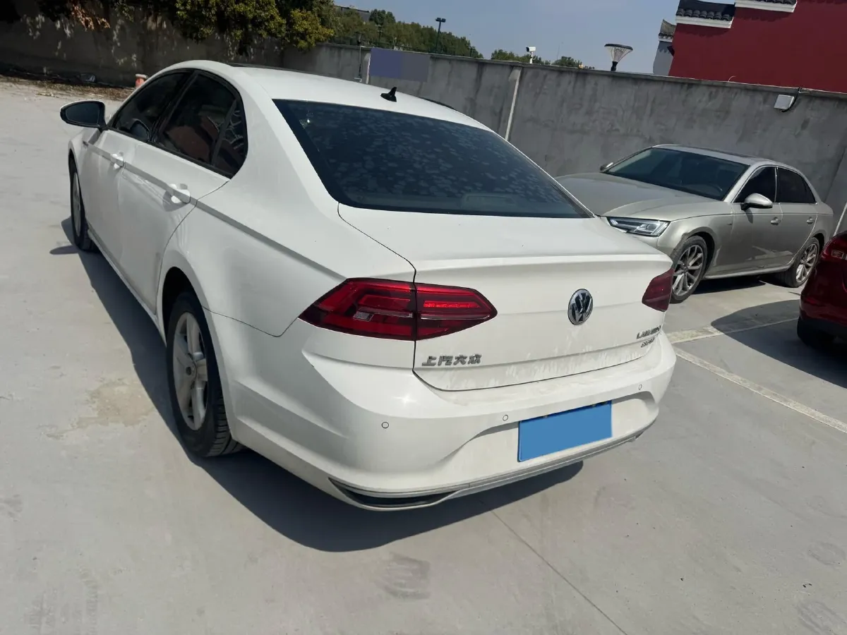 2019 Volkswagen T-Cross 1.4T 150HP L4 7DCT,autocango,china used car exporter,china ev exporter,chinese used car exporter,chinese used ev exporter