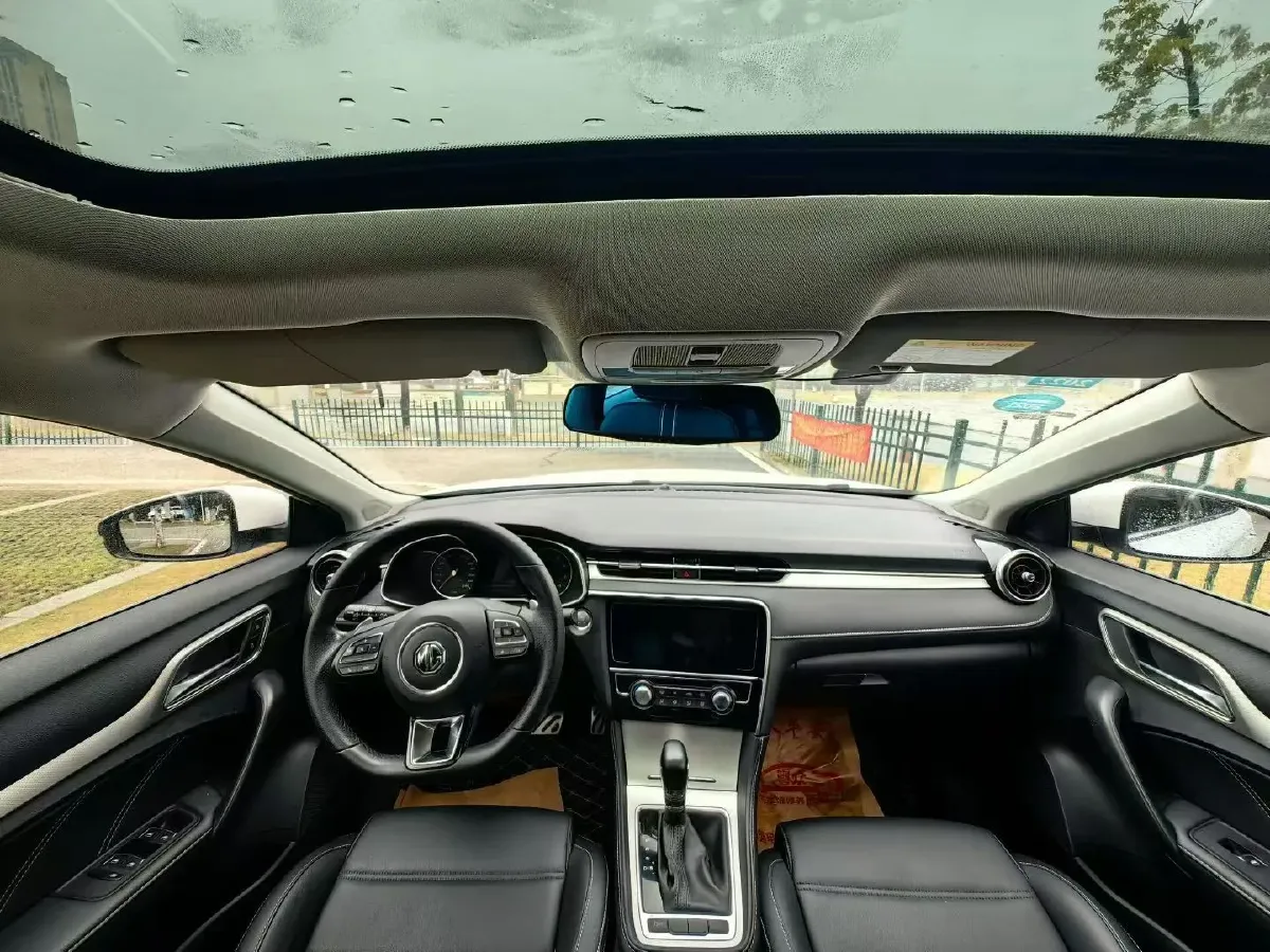 2019 MAXUS XinTu V80 2.5T 136HP L4 6AMT,autocango,china used car exporter,china ev exporter,chinese used car exporter,chinese used ev exporter