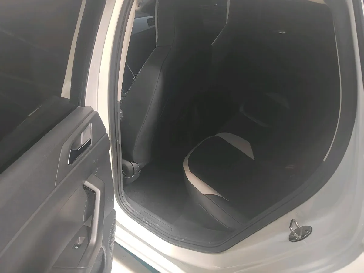 2021 Haval H6 1.5T 169HP L4 7DCT,autocango,china used car exporter,china ev exporter,chinese used car exporter,chinese used ev exporter