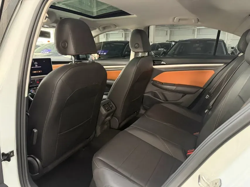 2023 Volkswagen Bora 1.2T 116HP L4 7DCT,autocango,china used car exporter,china ev exporter,chinese used car exporter,chinese used ev exporter