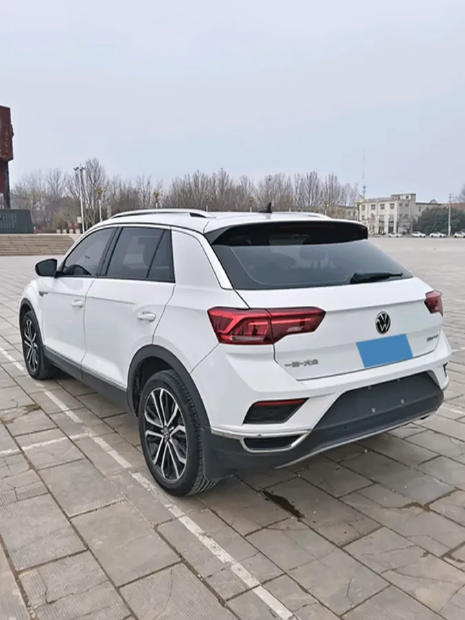 2022 Volkswagen T-Roc 1.4T 150HP L4 7DCT,autocango,china used car exporter,china ev exporter,chinese used car exporter,chinese used ev exporter
