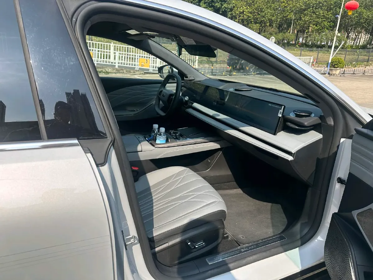 2025 MAXUS InterstellarX 2.5T 224HP L4 8AT,autocango,china used car exporter,china ev exporter,chinese used car exporter,chinese used ev exporter