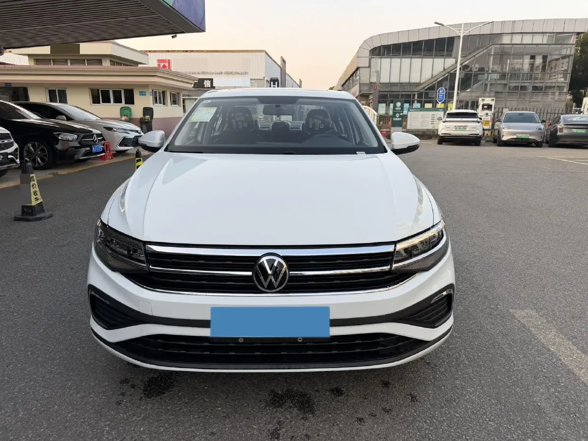 2025 Volkswagen Bora 1.2T 116HP L4 7DCT,autocango,china used car exporter,china ev exporter,chinese used car exporter,chinese used ev exporter