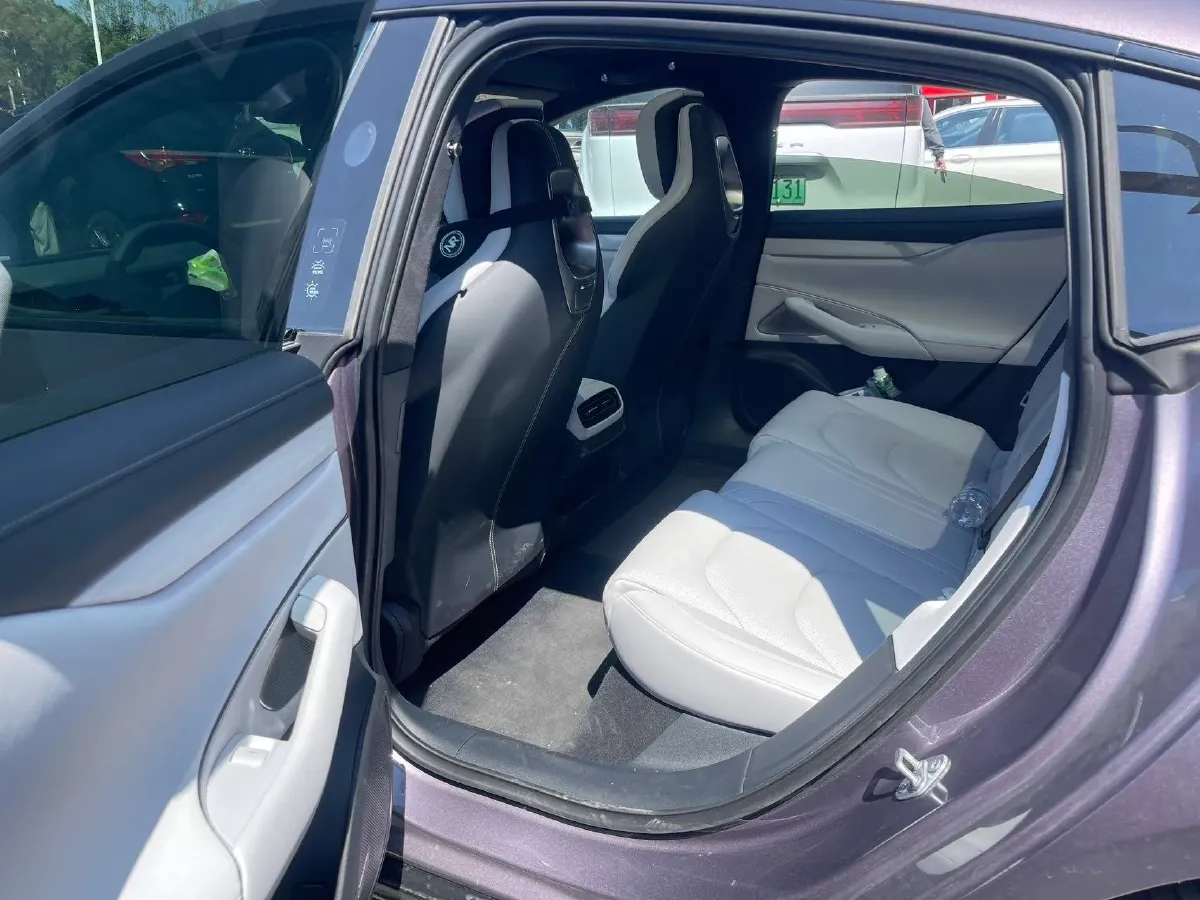 2024 MI SU7 BEV 101KWH,autocango,china used car exporter,china ev exporter,chinese used car exporter,chinese used ev exporter